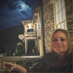 Meet your Posher, Nancy